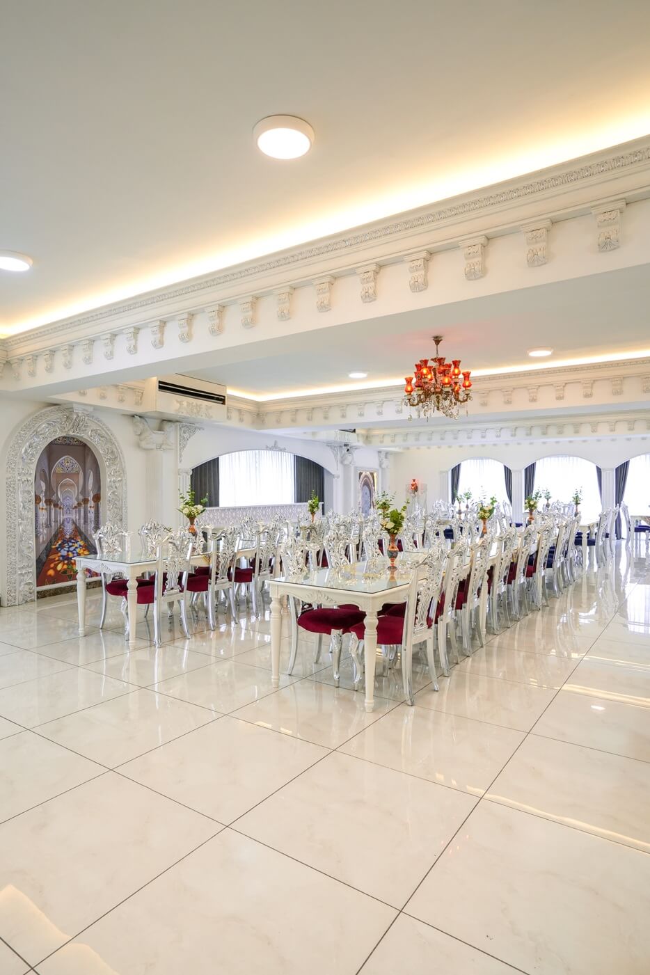 Lalezar venue space